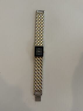 Vintage Chateau Quartz Watch Japan Movt Black Dial Two Tone Gold Silver Bracelet